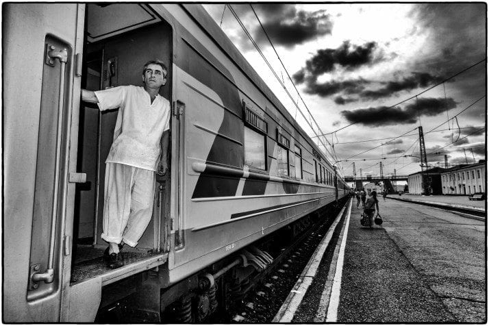 Chef at the Trans-Siberian rail wall, between Moscow and Khabarovsk. CC 2.0 photo by Leidolv Magelssen.